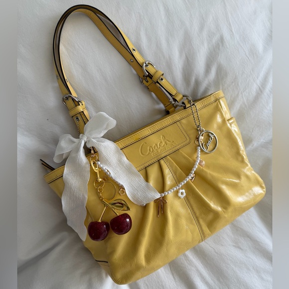 Vintage Coach Gallery Tote Bag Yellow - Picture 9 of 9